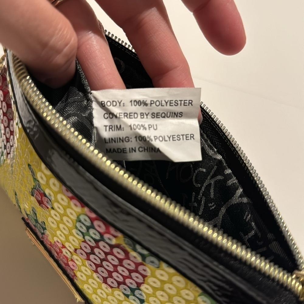 Betsey Johnson Twinkle Toes‎ Wristlet - Sequins - Yellow with Red Roses - Picture 6 of 9